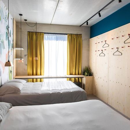 Moloko, Modern Designed Sleep & Shower Hotel In City Center, Digital Key By Sms Enschede Exterior photo